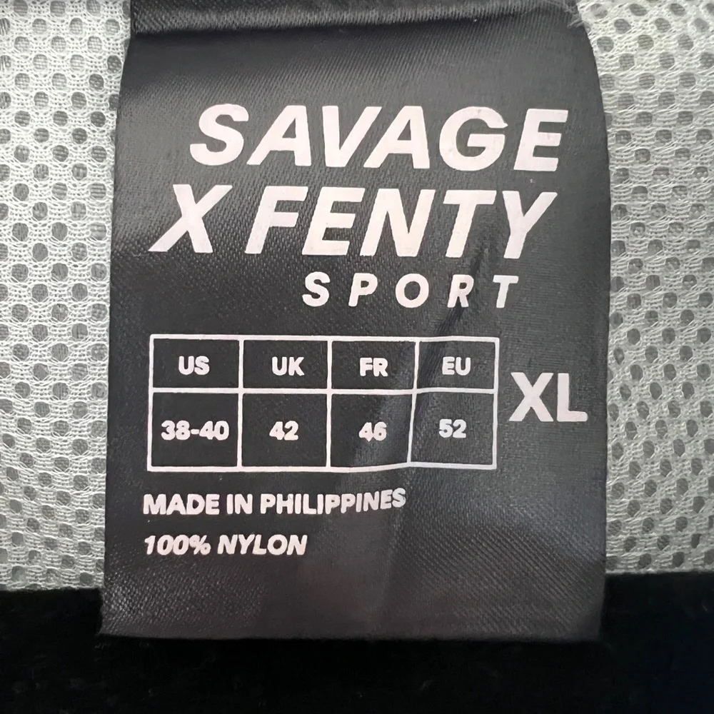Savage X Fenty Unisex White & Light Gray Checker Windbreaker- Woman XL, Man L